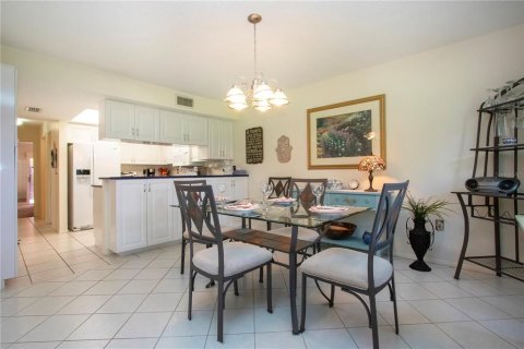 Villa ou maison à vendre à Sarasota, Floride: 2 chambres, 150.78 m2 № 1804765 - photo 13
