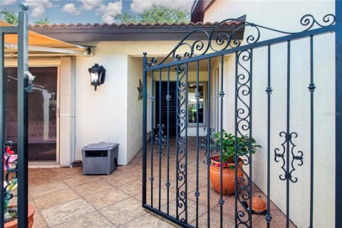 Villa ou maison à vendre à Sarasota, Floride: 2 chambres, 150.78 m2 № 1804765 - photo 3