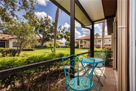 Villa ou maison à vendre à Sarasota, Floride: 2 chambres, 150.78 m2 № 1804765 - photo 11