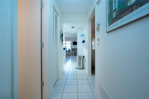 Villa ou maison à vendre à Sarasota, Floride: 2 chambres, 150.78 m2 № 1804765 - photo 29