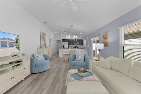House in The Villages, Florida 3 bedrooms, 138.61 sq.m. № 2421651 - photo 22