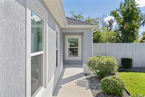 House in The Villages, Florida 3 bedrooms, 138.61 sq.m. № 2421651 - photo 7