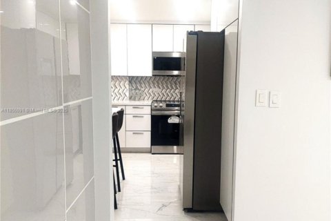 Copropriété à vendre à Miami Beach, Floride: 1 chambre, 95.32 m2 № 1877957 - photo 3