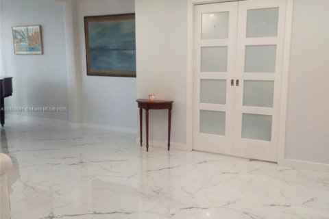 Copropriété à vendre à Miami Beach, Floride: 1 chambre, 95.32 m2 № 1877957 - photo 27