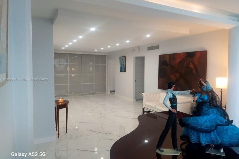 Copropriété à vendre à Miami Beach, Floride: 1 chambre, 95.32 m2 № 1877957 - photo 30