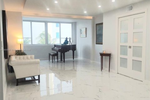 Copropriété à vendre à Miami Beach, Floride: 1 chambre, 95.32 m2 № 1877957 - photo 26