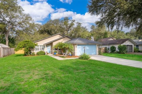 House in Lady Lake, Florida 3 bedrooms, 125.6 sq.m. № 1771680 - photo 3
