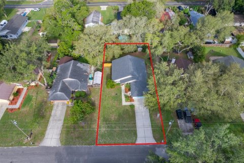 House in Lady Lake, Florida 3 bedrooms, 125.6 sq.m. № 1771680 - photo 4