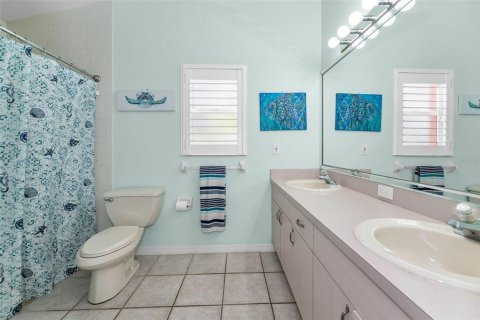 House in Palm Harbor, Florida 3 bedrooms, 128.76 sq.m. № 1883732 - photo 21
