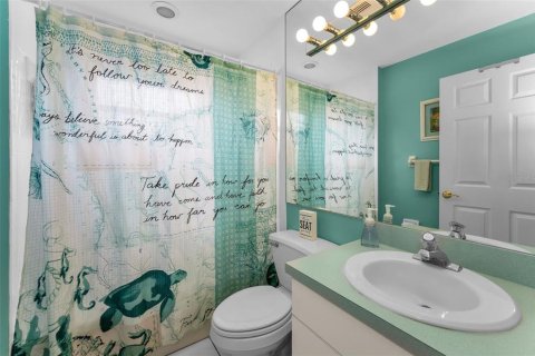 House in Palm Harbor, Florida 3 bedrooms, 128.76 sq.m. № 1883732 - photo 24