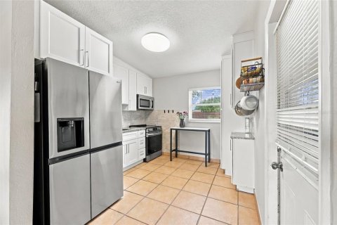 Villa ou maison à vendre à Orlando, Floride: 2 chambres, 64.1 m2 № 2432793 - photo 9