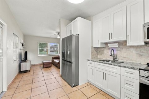 Villa ou maison à vendre à Orlando, Floride: 2 chambres, 64.1 m2 № 2432793 - photo 8