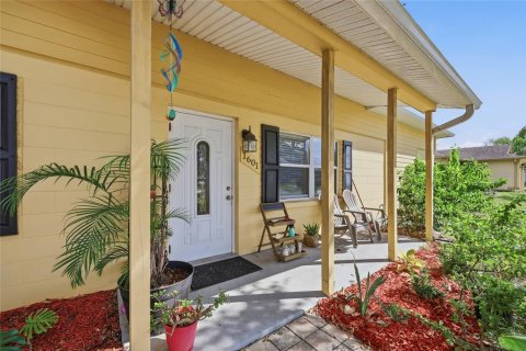 Villa ou maison à vendre à Orlando, Floride: 2 chambres, 64.1 m2 № 2432793 - photo 2