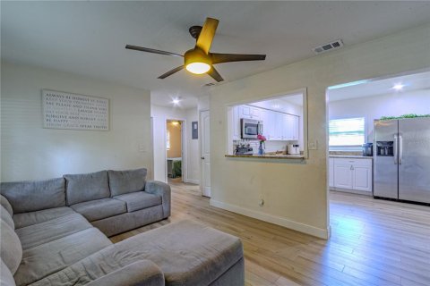 Villa ou maison à vendre à Sanford, Floride: 4 chambres, 102.56 m2 № 2206760 - photo 18