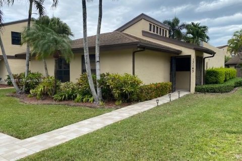 Villa ou maison à louer à Miami, Floride: 3 chambres, 129.69 m2 № 1965682 - photo 3