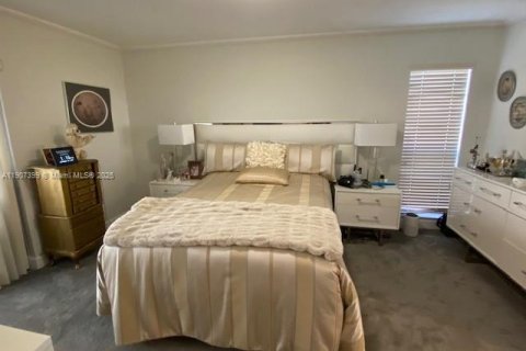 Villa ou maison à louer à Miami, Floride: 3 chambres, 129.69 m2 № 1965682 - photo 8