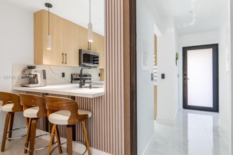 Купить виллу или дом в Санрайз, Флорида 3 спальни, 103.86м2, № 1998526 - фото 11