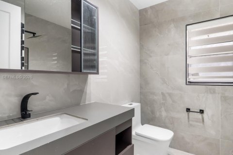 Купить виллу или дом в Санрайз, Флорида 3 спальни, 103.86м2, № 1998526 - фото 25