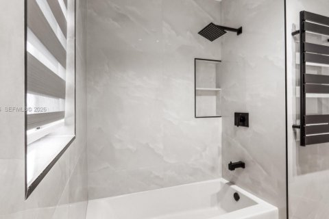 Купить виллу или дом в Санрайз, Флорида 3 спальни, 103.86м2, № 1998526 - фото 26