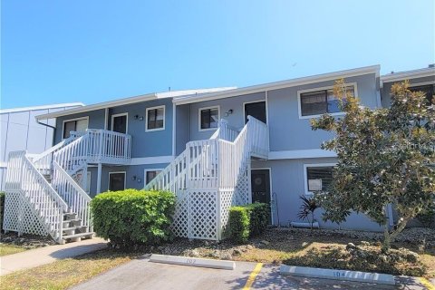 Condo in Bradenton, Florida, 2 bedrooms  № 2238695