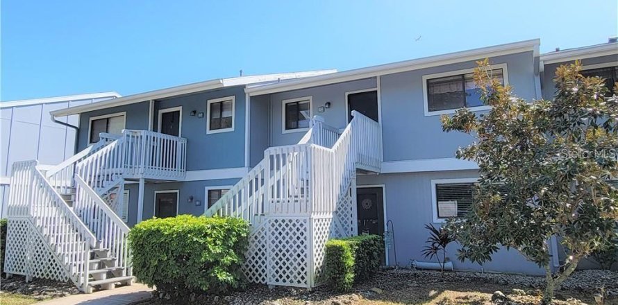 Condo in Bradenton, Florida, 2 bedrooms  № 2238695