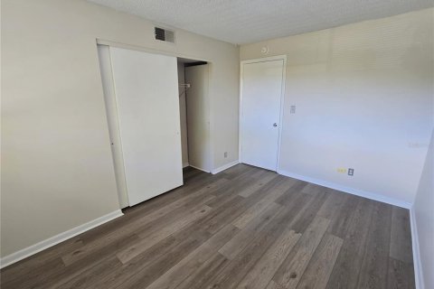 Condo in Bradenton, Florida, 2 bedrooms  № 2238695 - photo 13