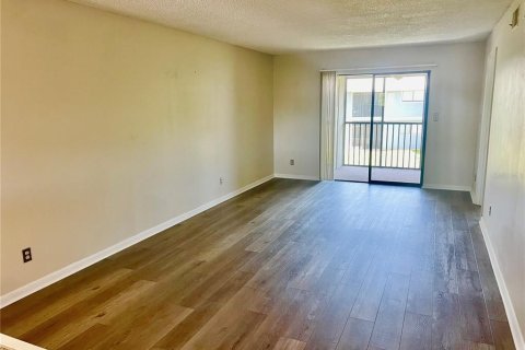 Condo in Bradenton, Florida, 2 bedrooms  № 2238695 - photo 4