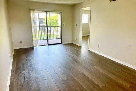 Condo in Bradenton, Florida, 2 bedrooms  № 2238695 - photo 3