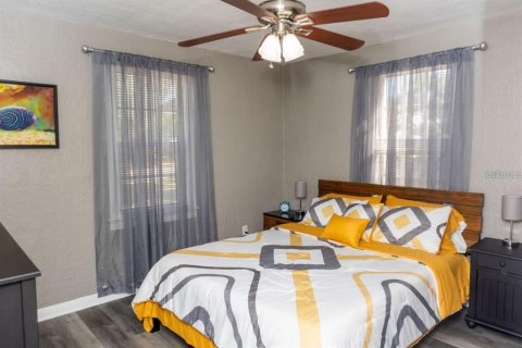 House in Tampa, Florida 2 bedrooms, 75.81 sq.m. № 2096377 - photo 21