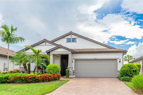 House in Bradenton, Florida 2 bedrooms, 189.71 sq.m. № 1873875 - photo 16