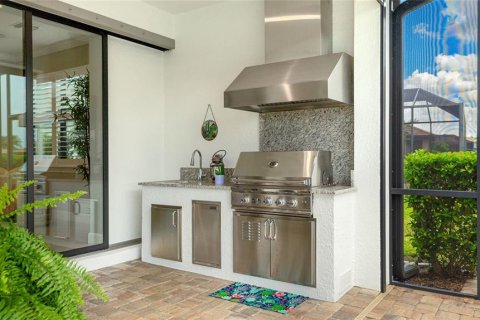 House in Bradenton, Florida 2 bedrooms, 189.71 sq.m. № 1873875 - photo 26
