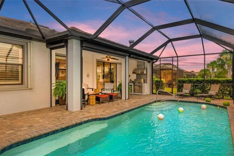 House in Bradenton, Florida 2 bedrooms, 189.71 sq.m. № 1873875 - photo 5