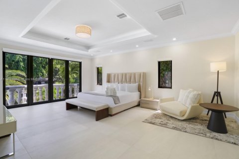 House in Fort Lauderdale, Florida 6 bedrooms, 430.32 sq.m. № 1954897 - photo 4