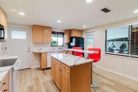 Villa ou maison à vendre à Dunedin, Floride: 2 chambres, 109.62 m2 № 2237374 - photo 10