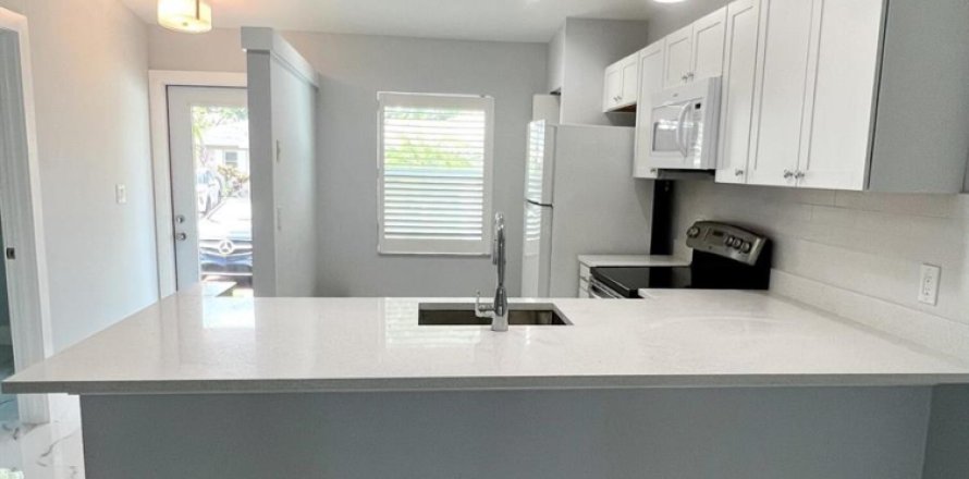 Apartment in Boca Raton, Florida 2 bedrooms, 80.17 sq.m. № 2269596