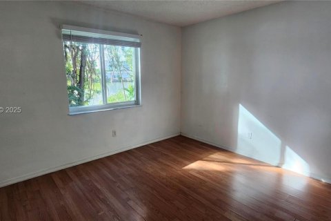 Condo in Homestead, Florida, 2 bedrooms № 1986748 - photo 10