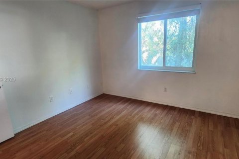 Condo in Homestead, Florida, 2 bedrooms № 1986748 - photo 11