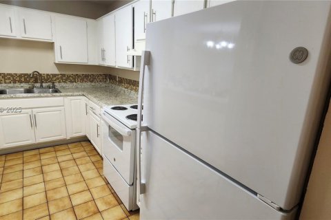 Condo in Homestead, Florida, 2 bedrooms № 1986748 - photo 5