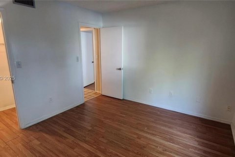 Condo in Homestead, Florida, 2 bedrooms № 1986748 - photo 19