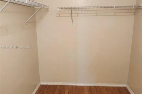 Condo in Homestead, Florida, 2 bedrooms № 1986748 - photo 17