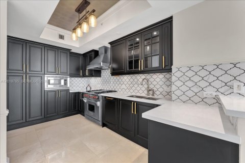 Copropriété à louer à Sunny Isles Beach, Floride: 3 chambres, 205.69 m2 № 2260462 - photo 23