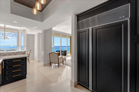 Copropriété à louer à Sunny Isles Beach, Floride: 3 chambres, 205.69 m2 № 2260462 - photo 24