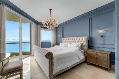 Condominio en alquiler en Sunny Isles Beach, Florida, 3 dormitorios, 205.69 m2 № 2260462 - foto 1