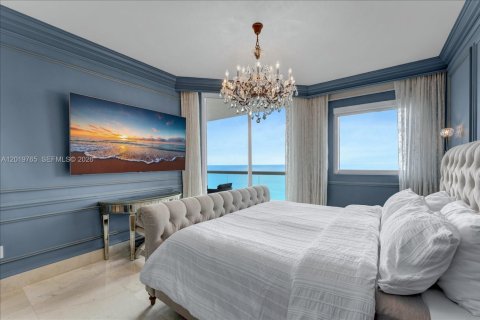 Condominio en alquiler en Sunny Isles Beach, Florida, 3 dormitorios, 205.69 m2 № 2260462 - foto 2