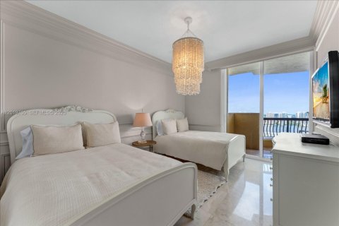 Condominio en alquiler en Sunny Isles Beach, Florida, 3 dormitorios, 205.69 m2 № 2260462 - foto 14