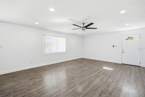 Apartment in Brandon, Florida 1 bedroom, 69.68 sq.m. № 2379453 - photo 9