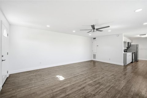 Apartment in Brandon, Florida 1 bedroom, 69.68 sq.m. № 2379453 - photo 7
