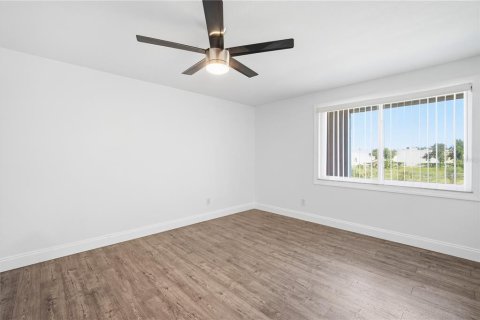 Apartment in Brandon, Florida 1 bedroom, 69.68 sq.m. № 2379453 - photo 14
