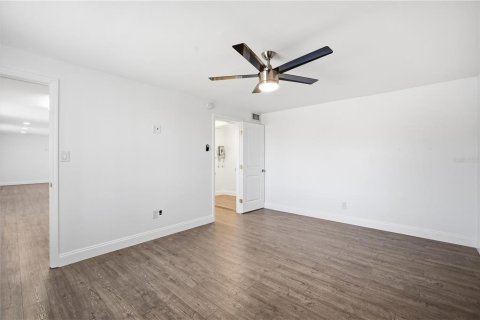 Apartment in Brandon, Florida 1 bedroom, 69.68 sq.m. № 2379453 - photo 16