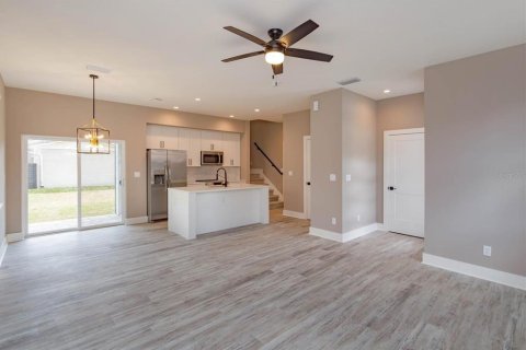 Duplex in Orlando, Florida 3 bedrooms, 162.67 sq.m. № 1615659 - photo 6